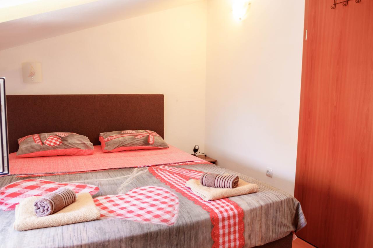 Apartmani Petar Тиват Экстерьер фото
