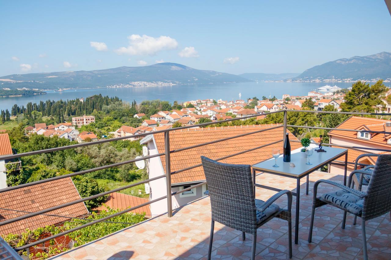Apartmani Petar Тиват Экстерьер фото